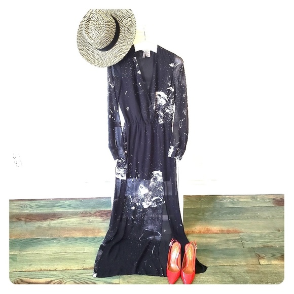 H&M black maxi dress size 4 graphic print nwot - Picture 1 of 3